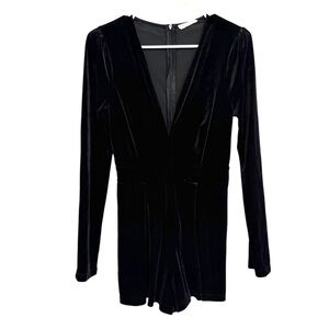 2/$30 Cotton Candy - Black Velvet Long Sleeve V-Neck Romper Size S